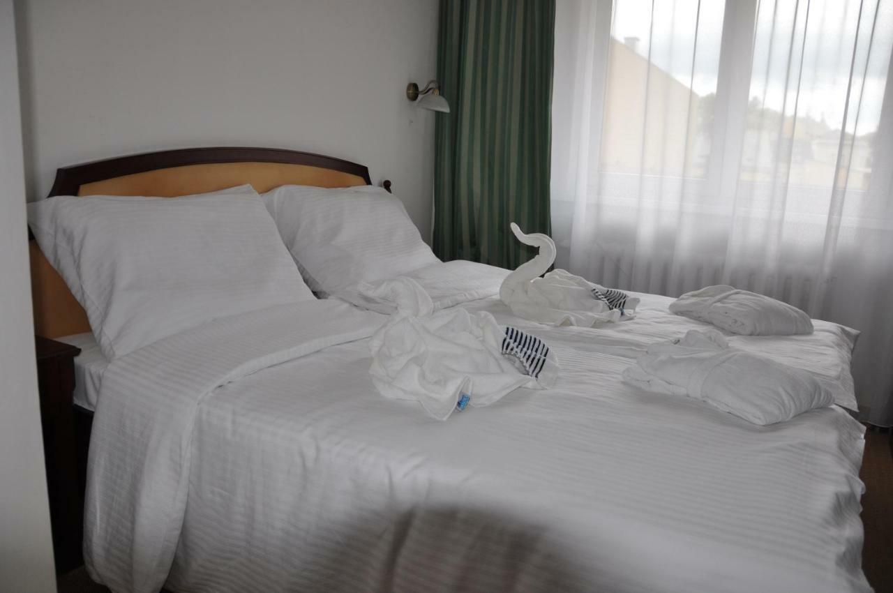 Wellness Hotel Hana Marianske Lazne Exterior photo
